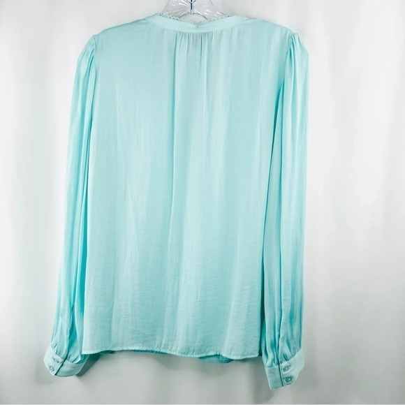 Banana Republic Women’s Aquamarine Satin Long Sleeve Blouse V-Neck Size S - Picture 2 of 11